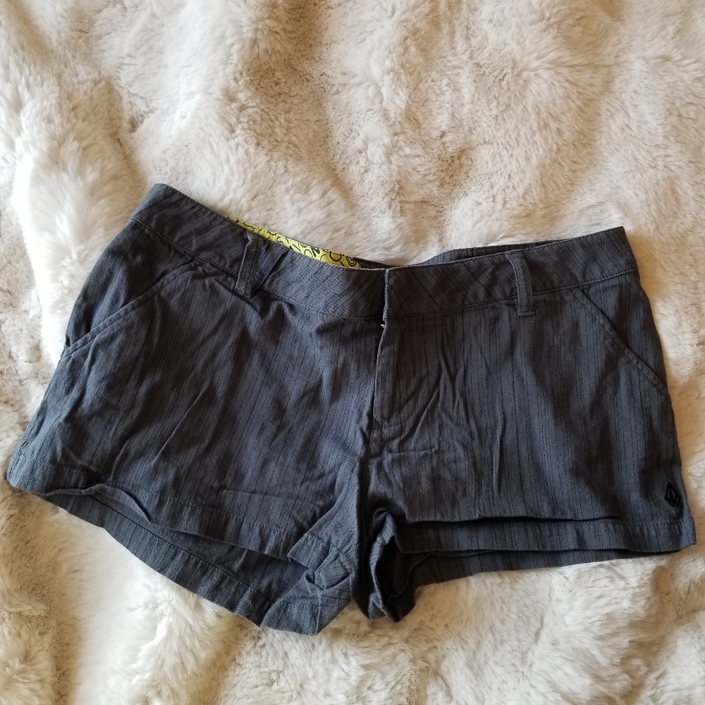 Volcom shorts